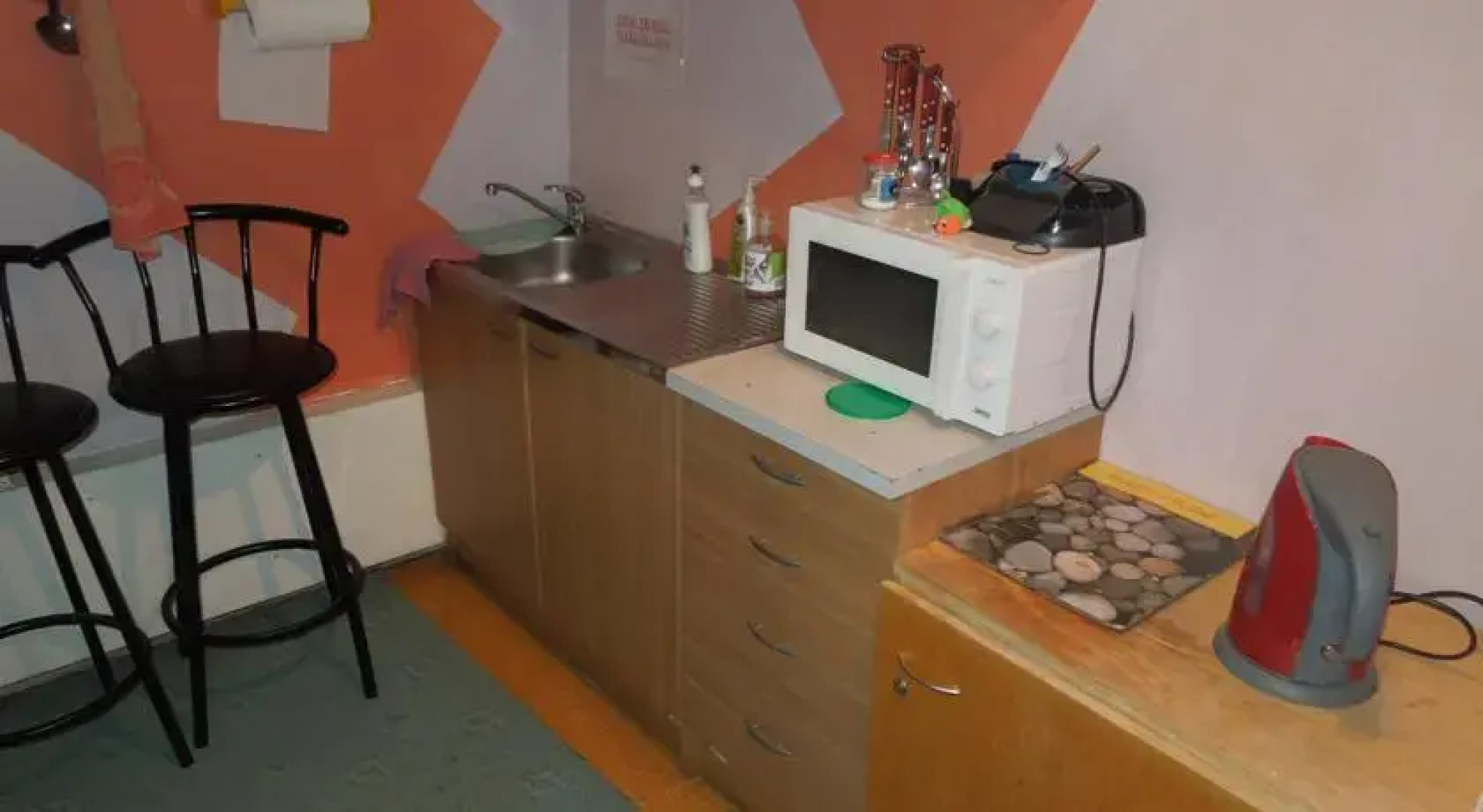 Vaiņodes jauniešu mītne