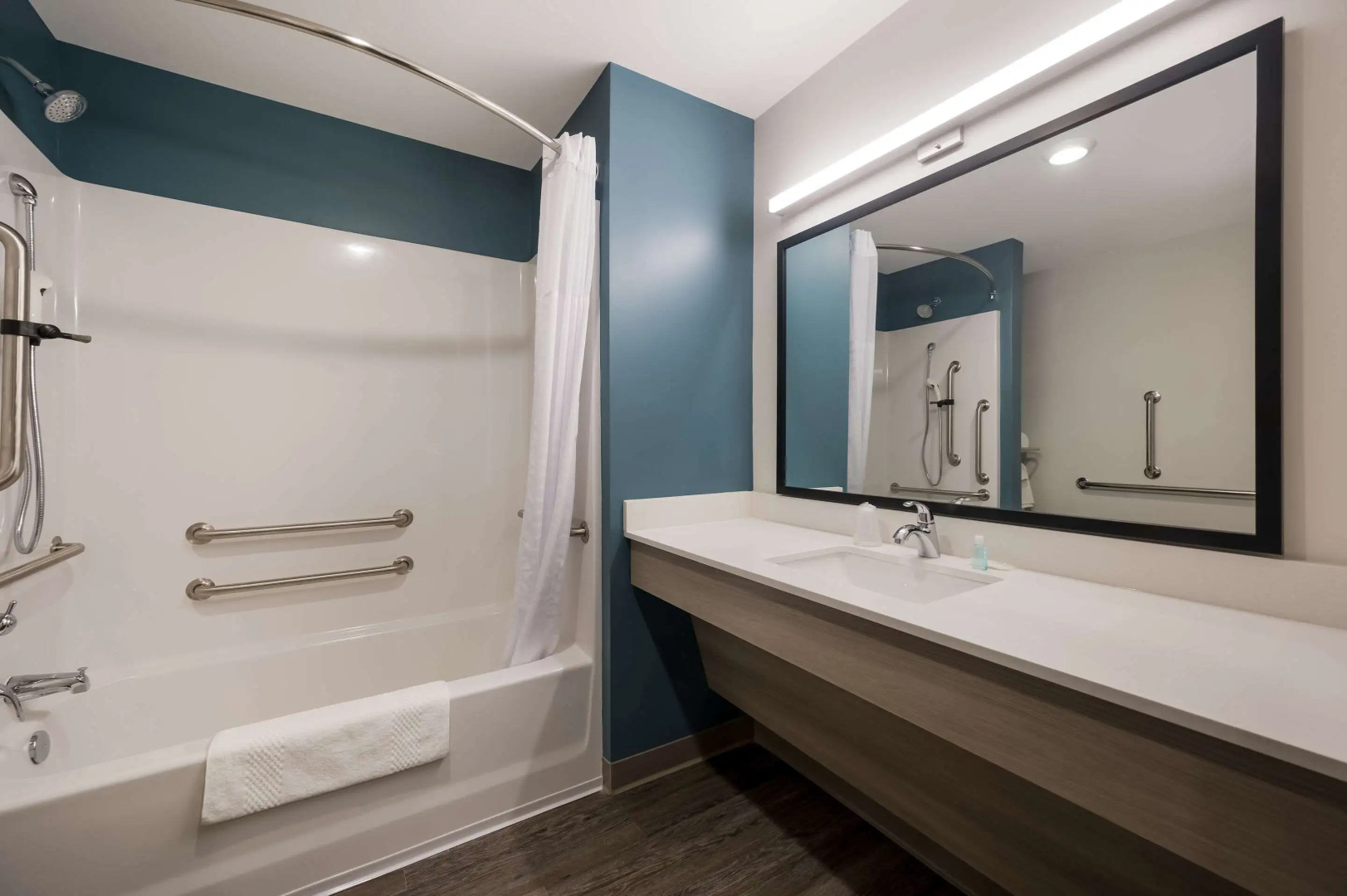 Woodspring Suites Wixom - Novi