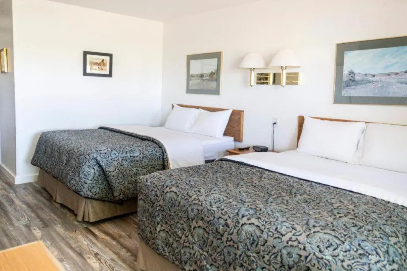 Riverwood Inn Hotel Grand Kitchenette Suite