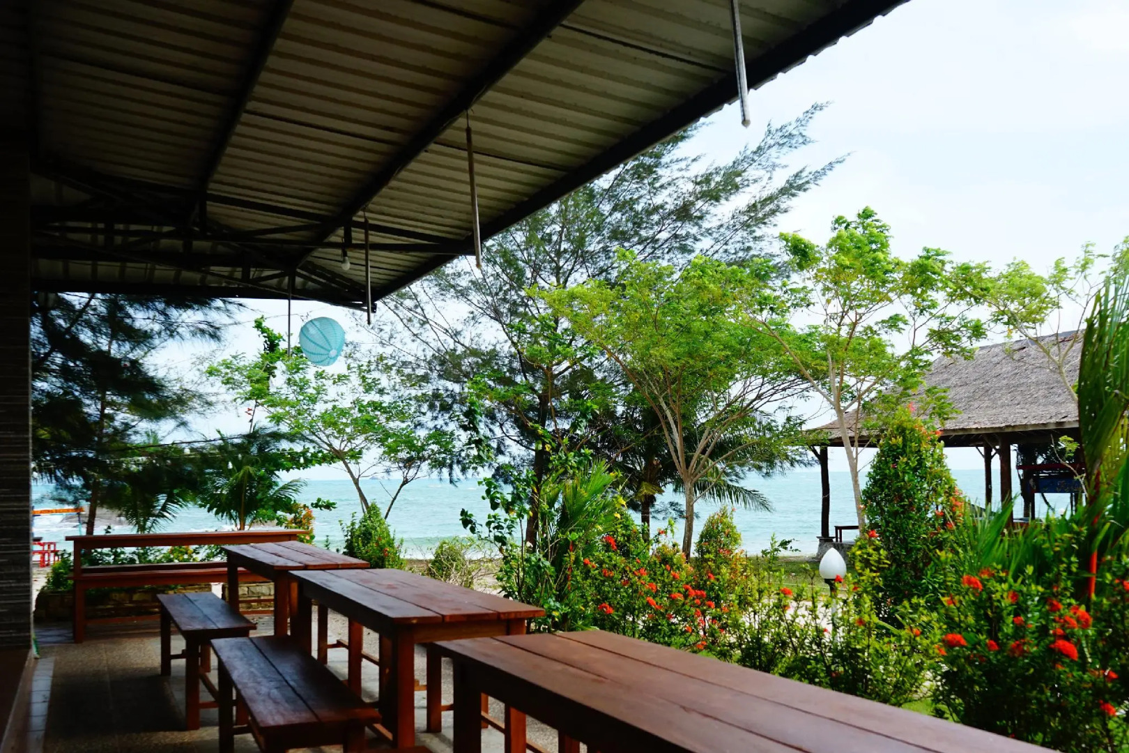 Capital O 399 Kelayang Beach Hotel