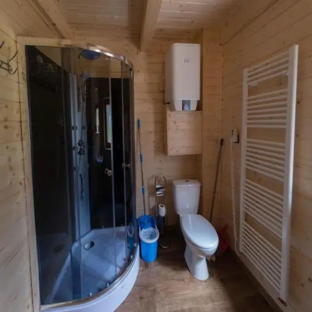 Chatovy Rezort Lopusna Dolina