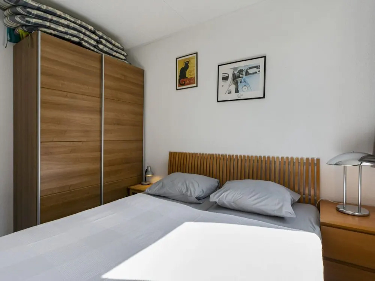 Pleasant Holiday Home in Ouddorp With Garden