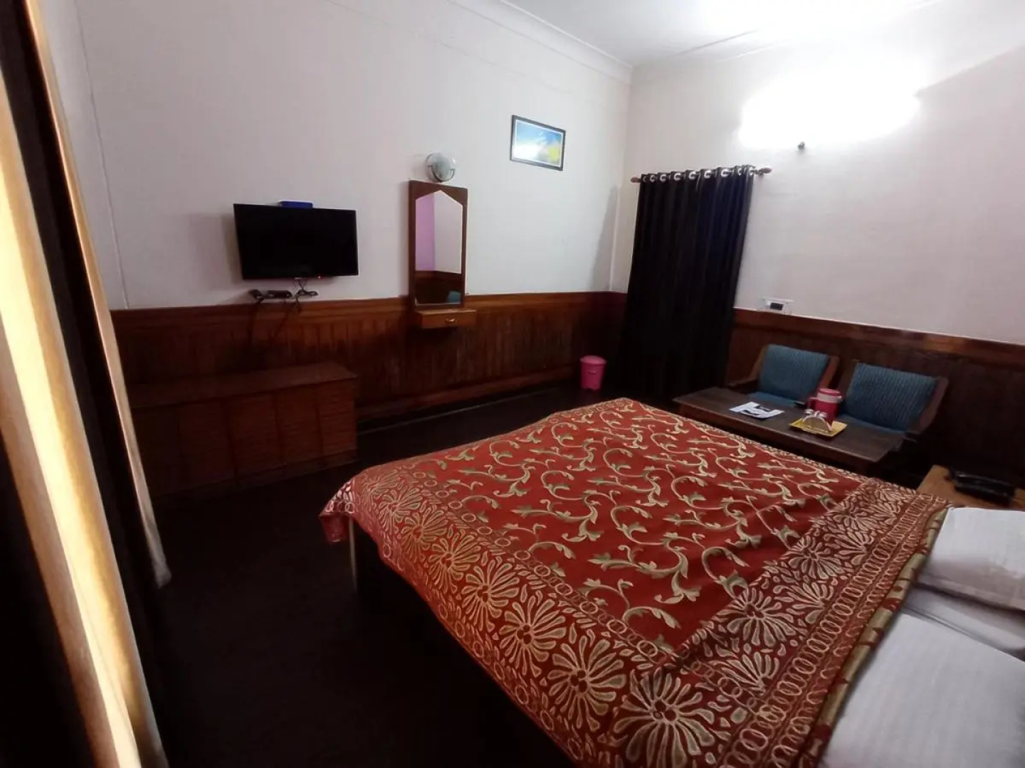 Hotel Himsagar