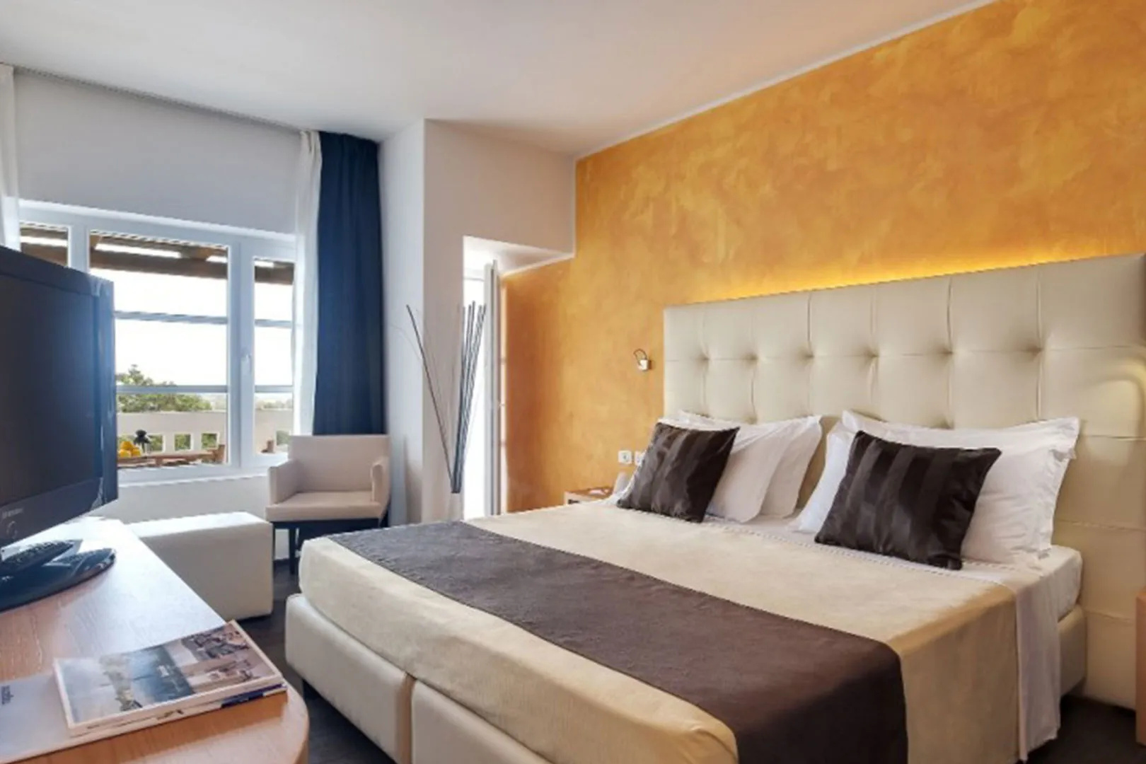Hydra Beach Resort