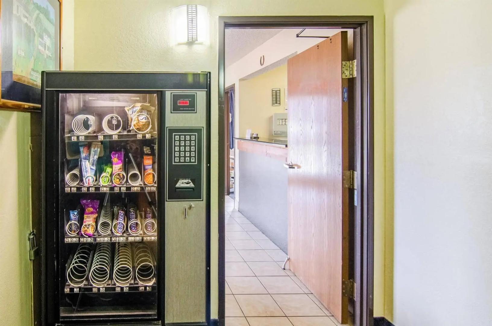 Motel 6 Montoursville, PA - Williamsport