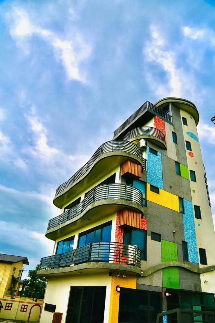 Qian Qian Riverside B&B