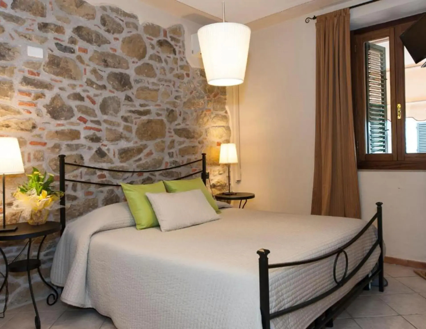 Hotel Monti