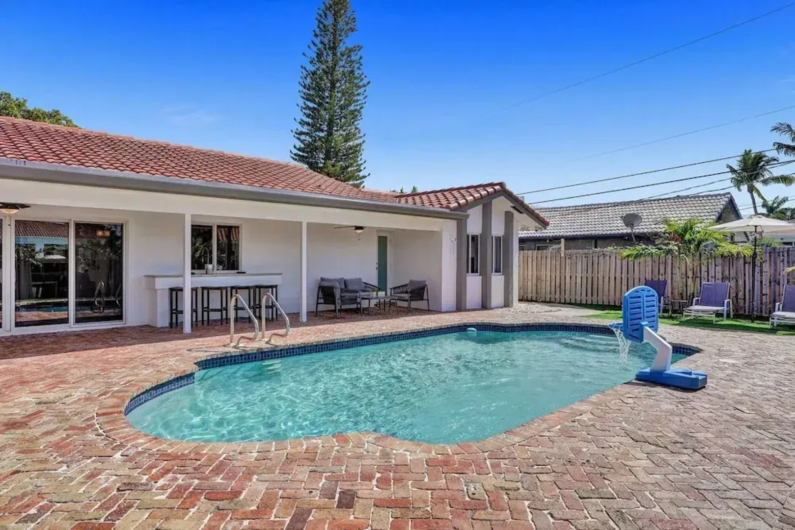 6BR Oasis with Heated Pool & Gameroom