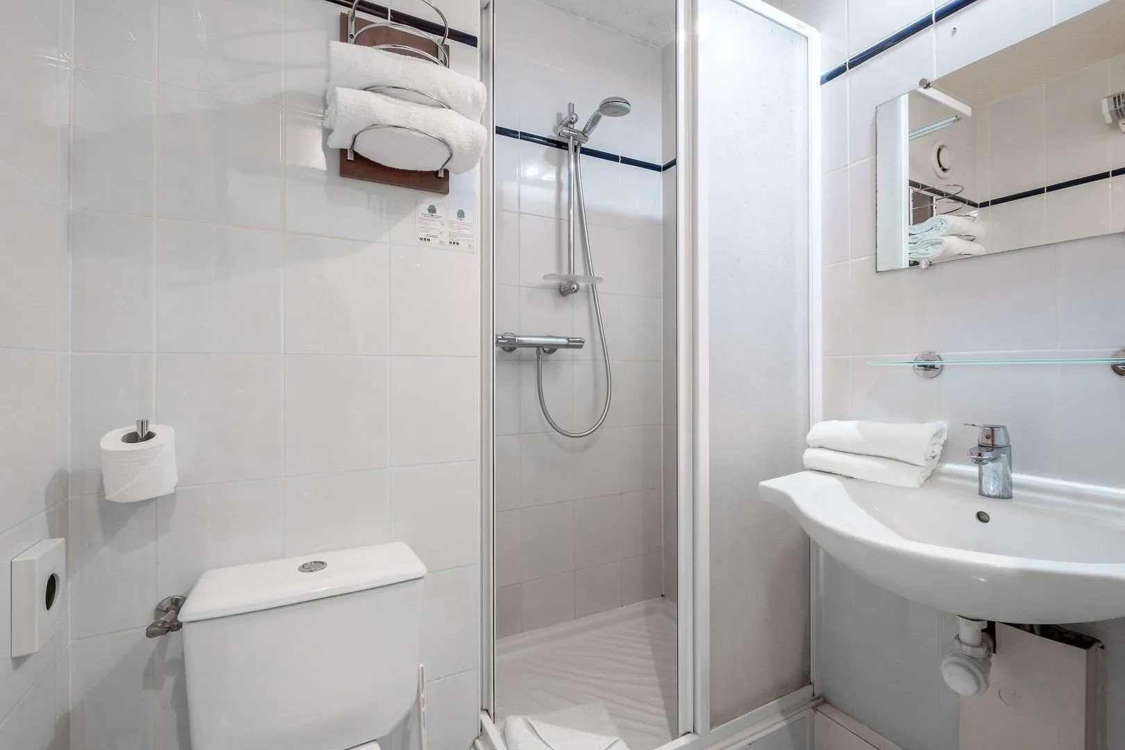 Sky Hotel Goussainville Charles de Gaulle - ex Comfort Hotel