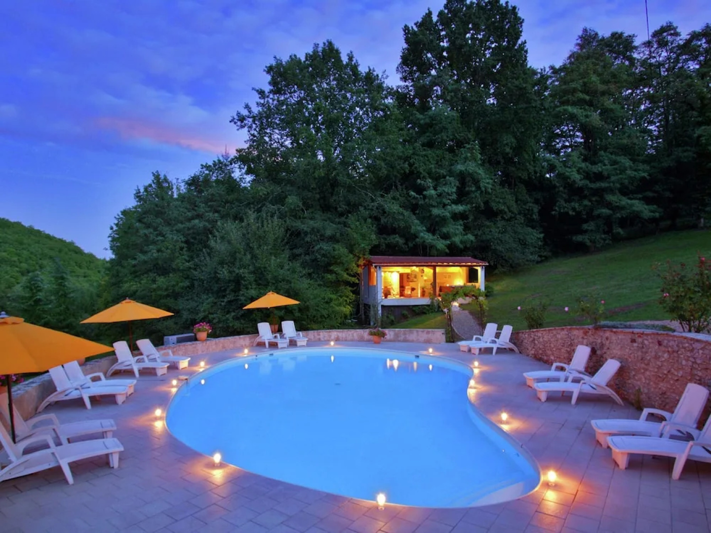 Luxurious Mansion in Souillac With Swimming Pool
