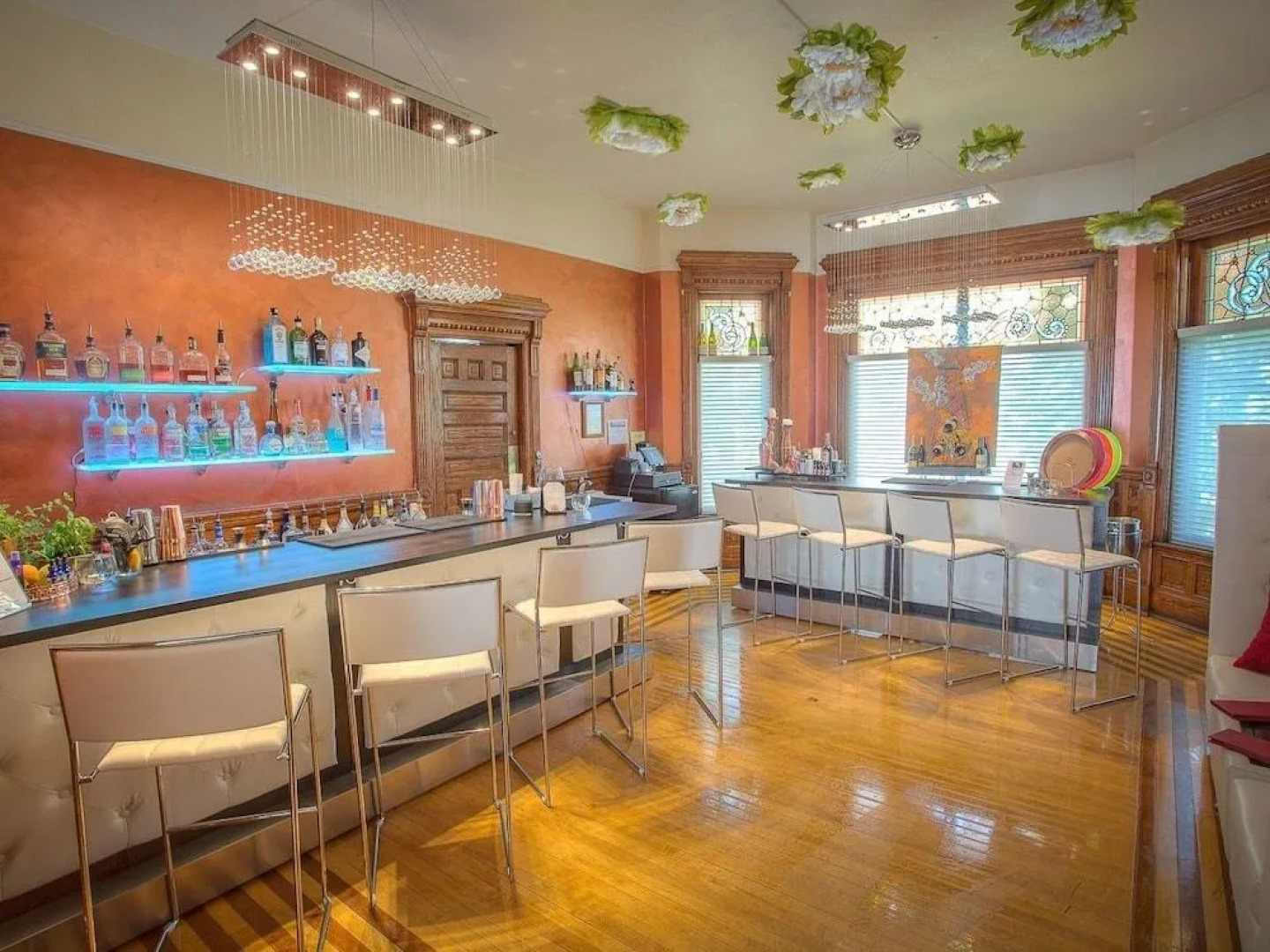 M&M Victorian Bed and Breakfast