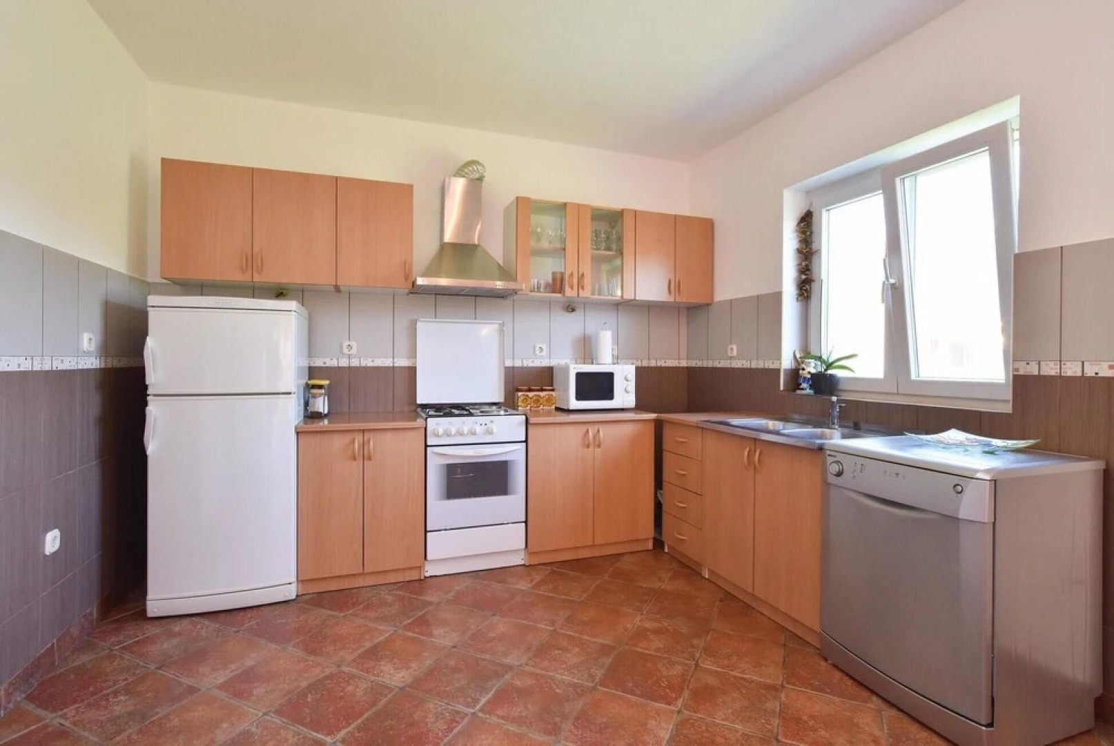 Stunning Home in Trilj With Wifi and 4 Bedrooms