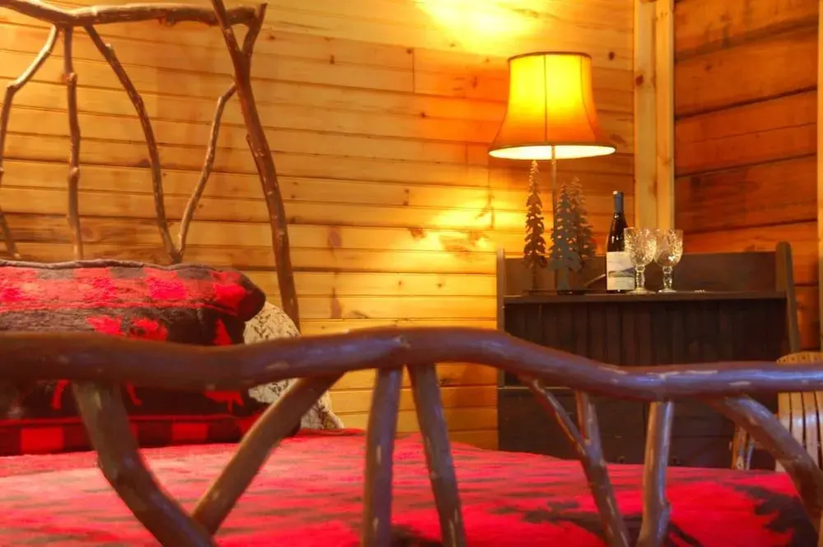 Creekwalk Inn and Cabins