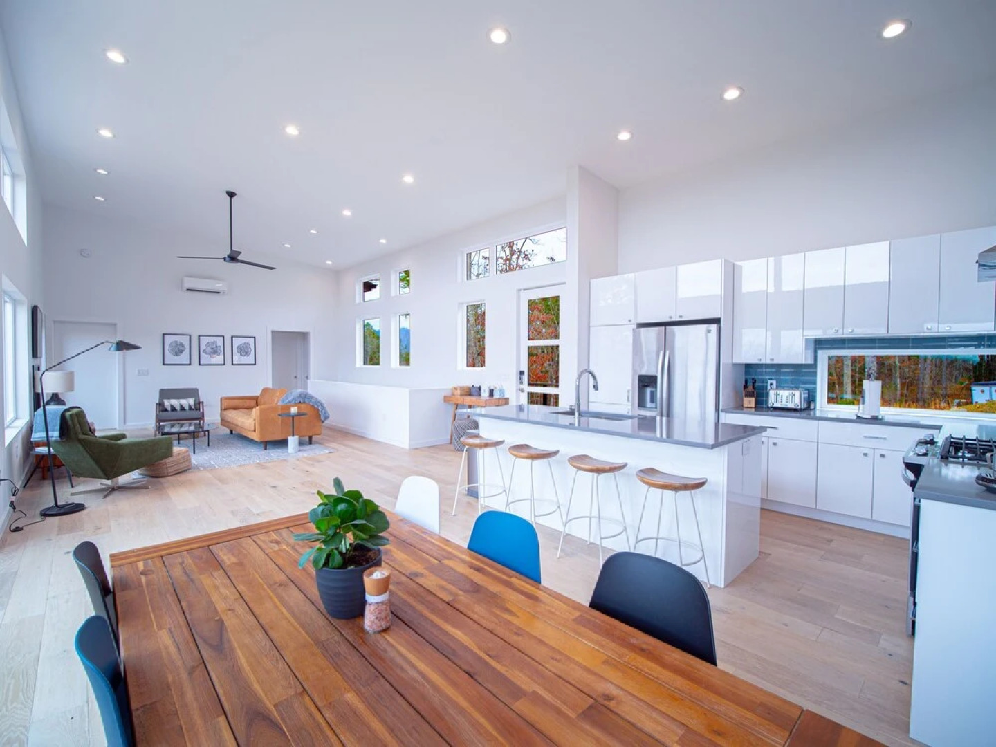 EcoModMtn Stunning mountain views