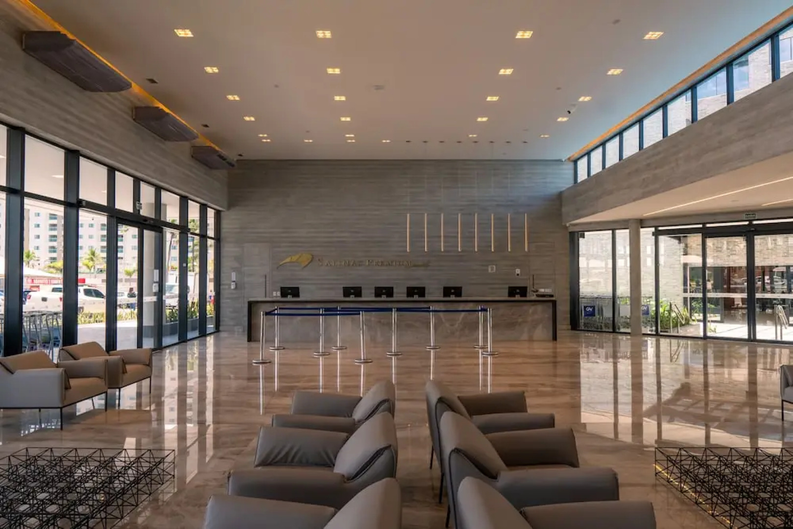 SaltBeach - Salinas Premium Resort