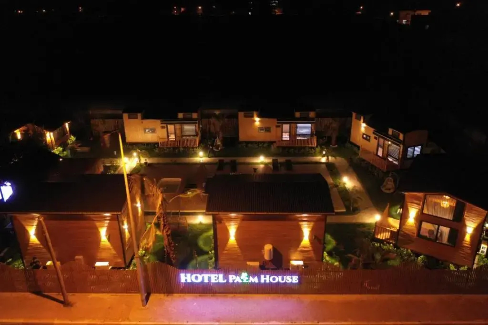 Hotel Palm House