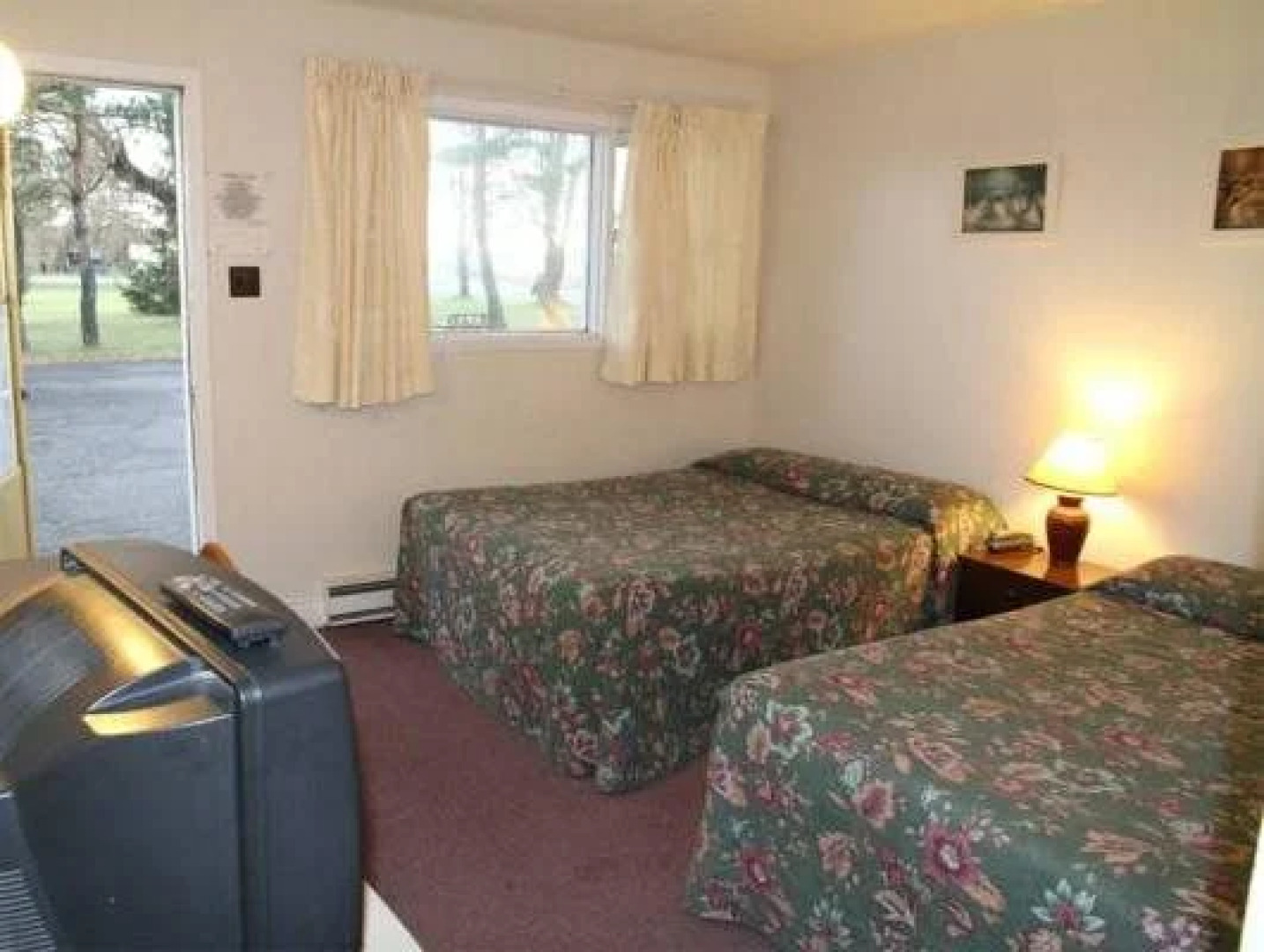 Motel au Bord du Lac