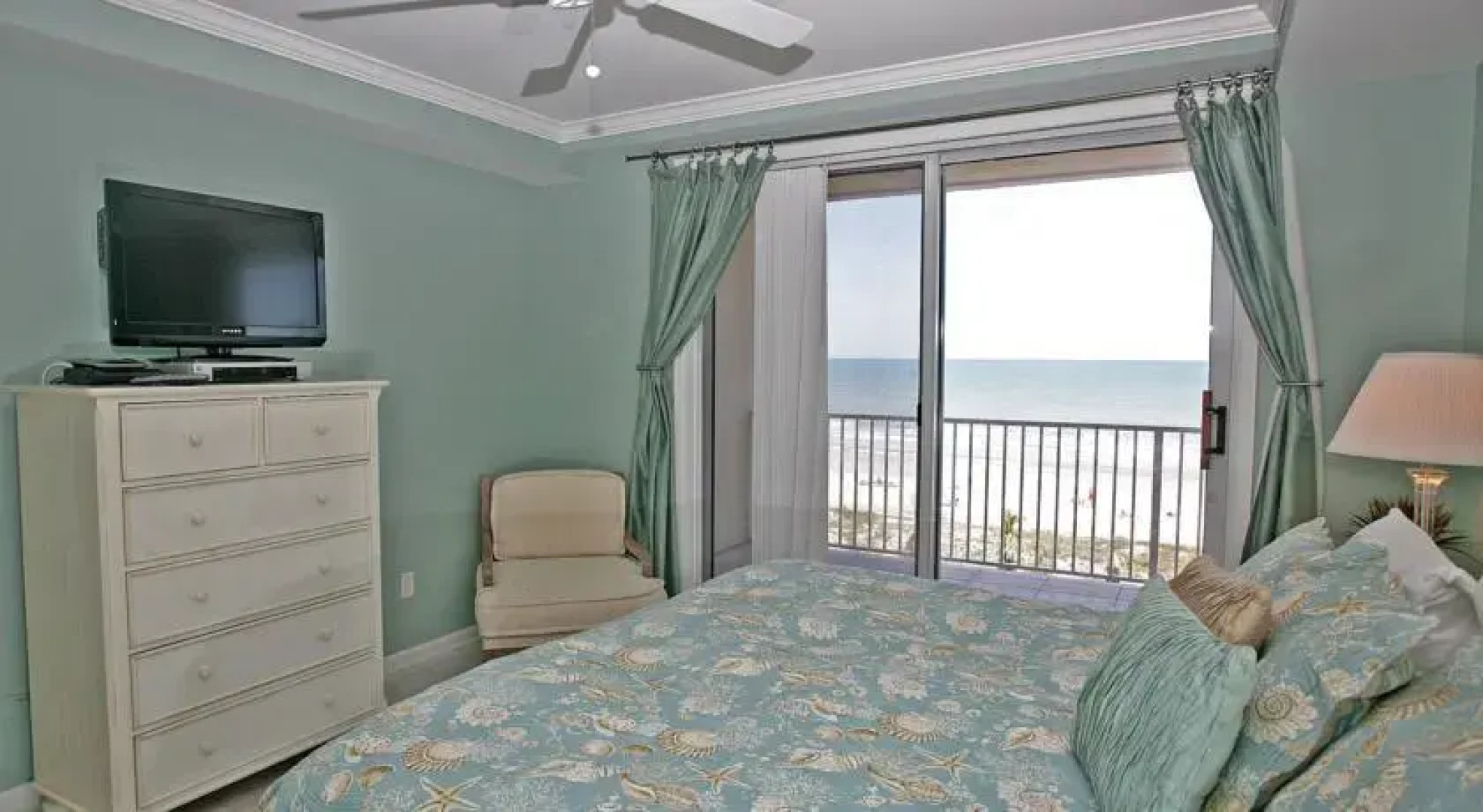 Oceania by Vacation Rental Pros