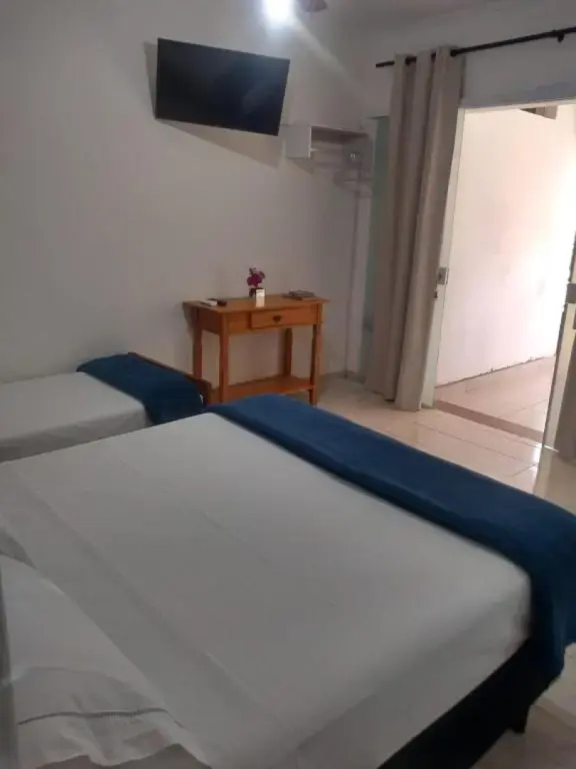 Hostel Rosa de Saron