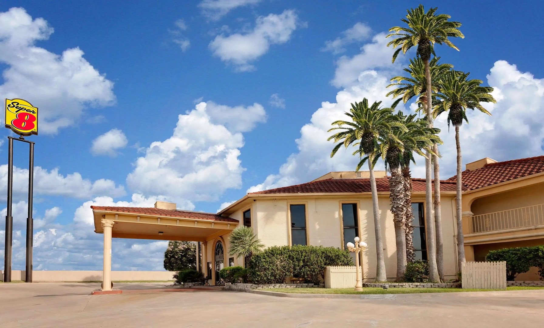 Super 8 by Wyndham Corpus Christi Northwest