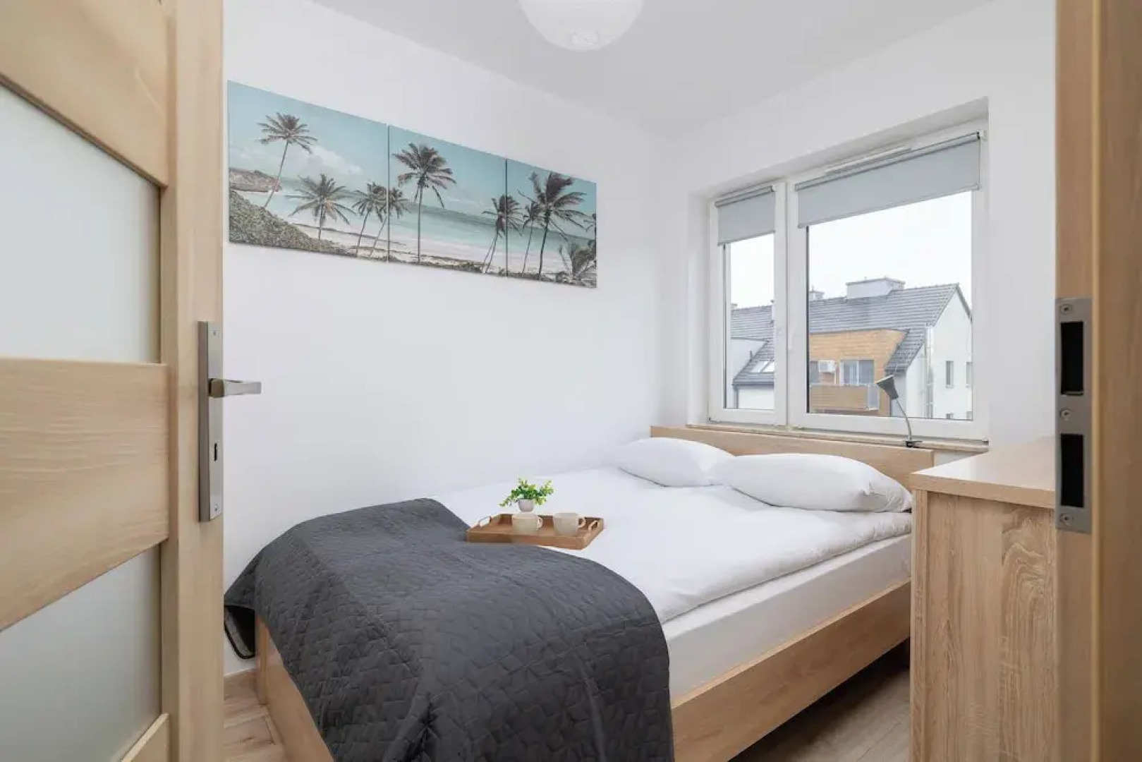 Air-conditioned Apartment by Renters