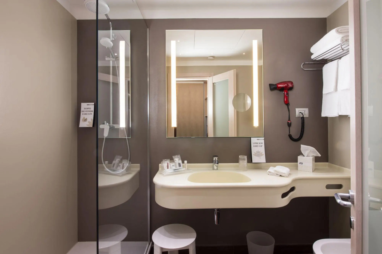 Best Western Plus City Hotel