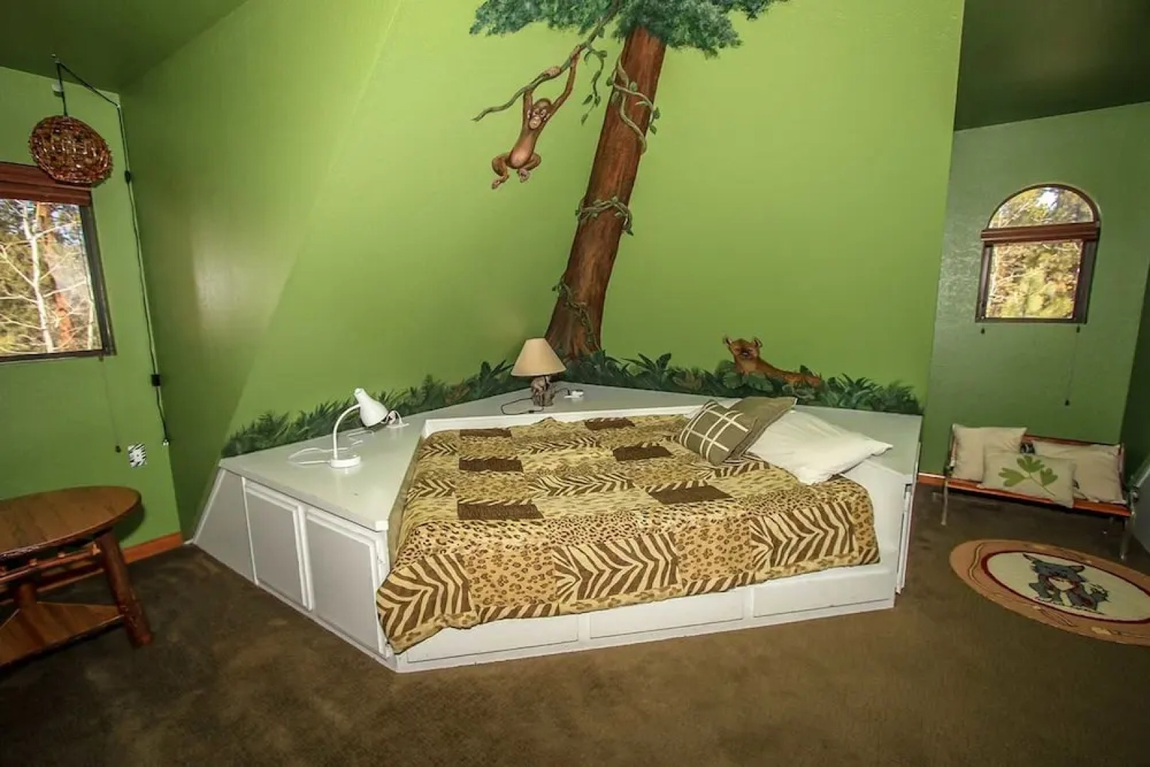 Four Happy Bears Estate #1277