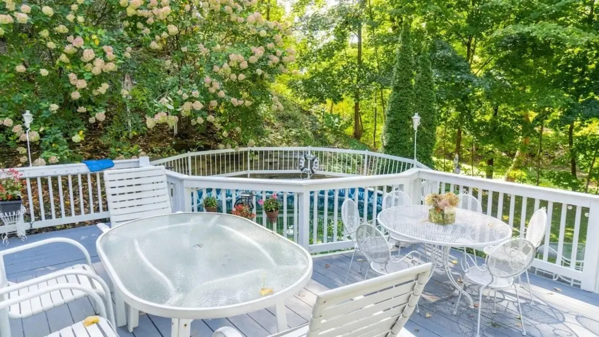 High Street Hideaway