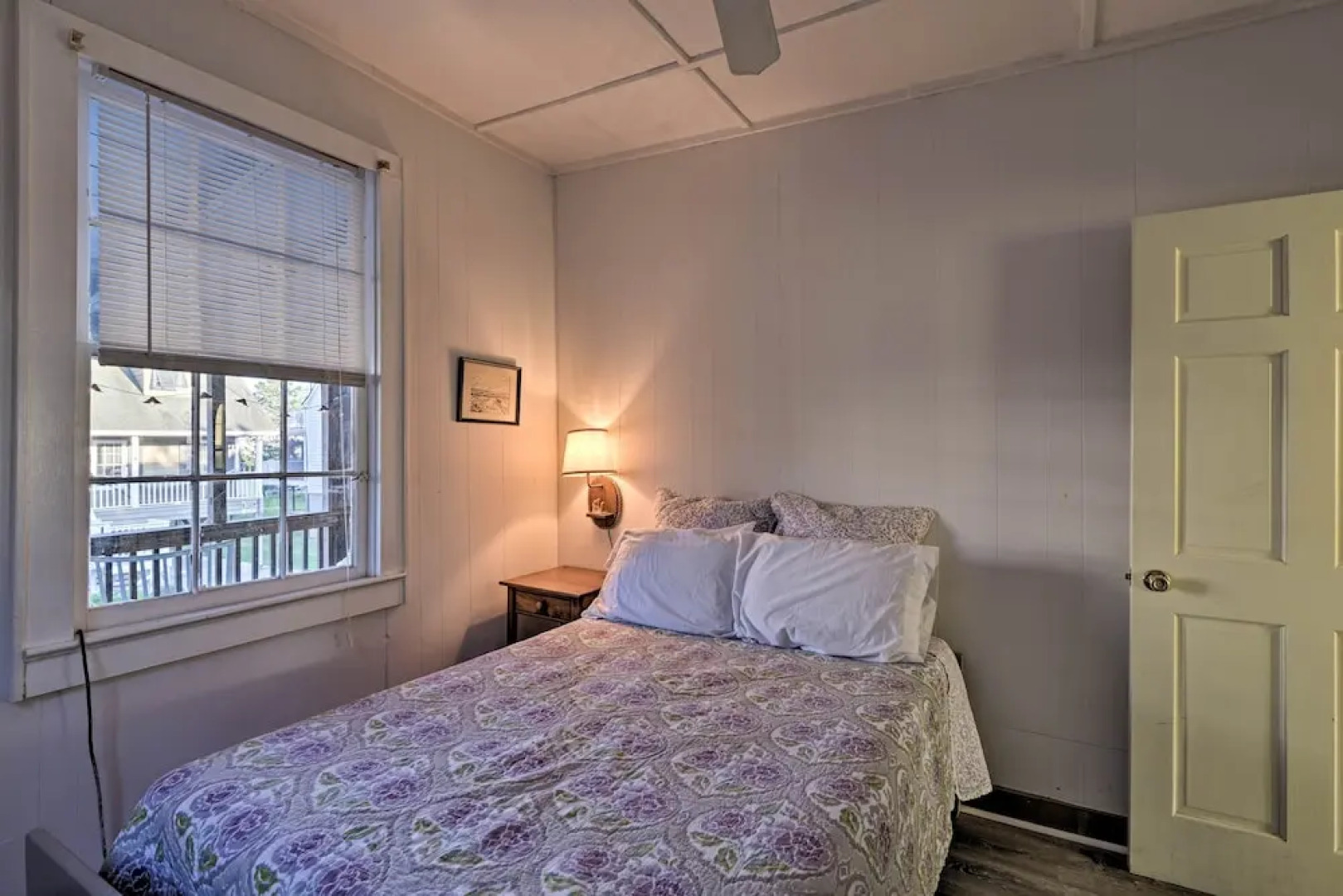 Pawleys Island House, - Steps to Beach & Creek!