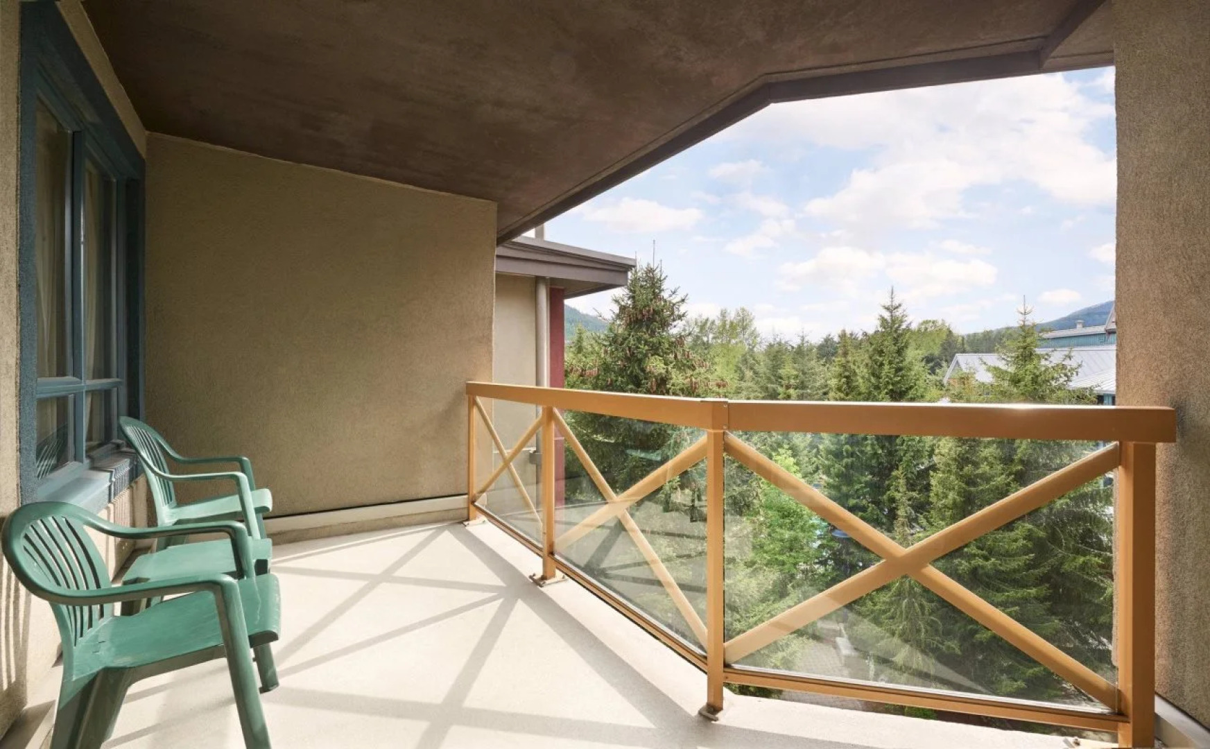 Delta Hotels by Marriott Whistler Village Suites