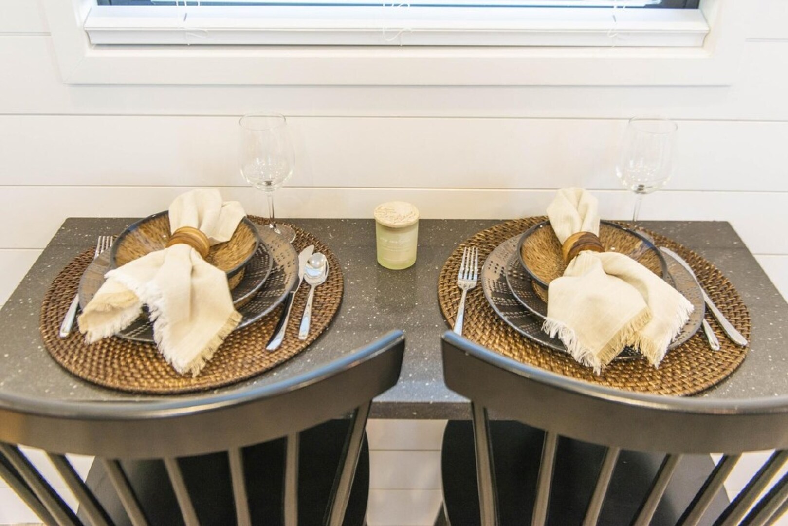 The Woods- Container Tiny House 12 min to Magnolia Baylor Downtown