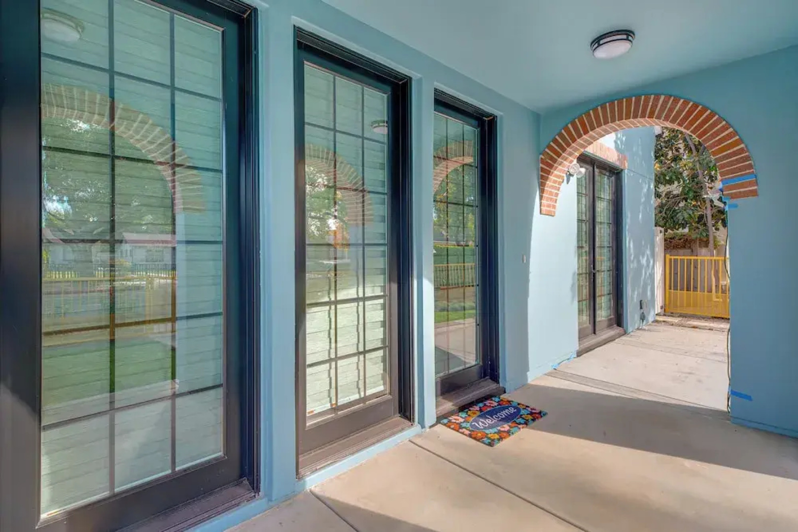 Shop, Dine & Explore Pasadena! The Lincoln Home