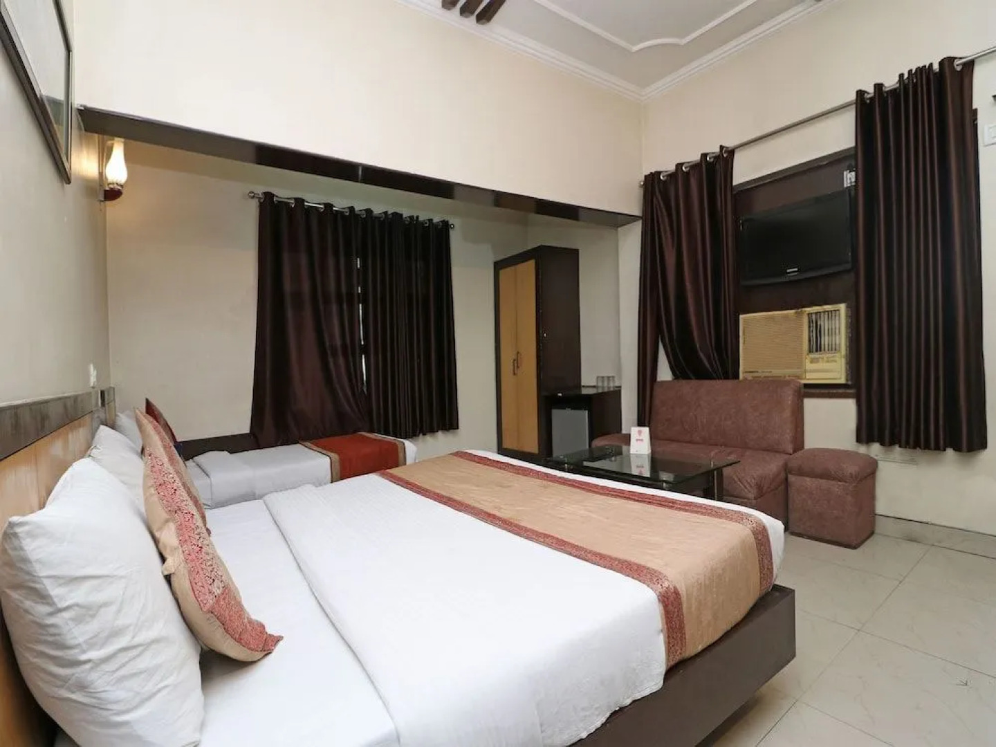 Hotel Mahajan Palace