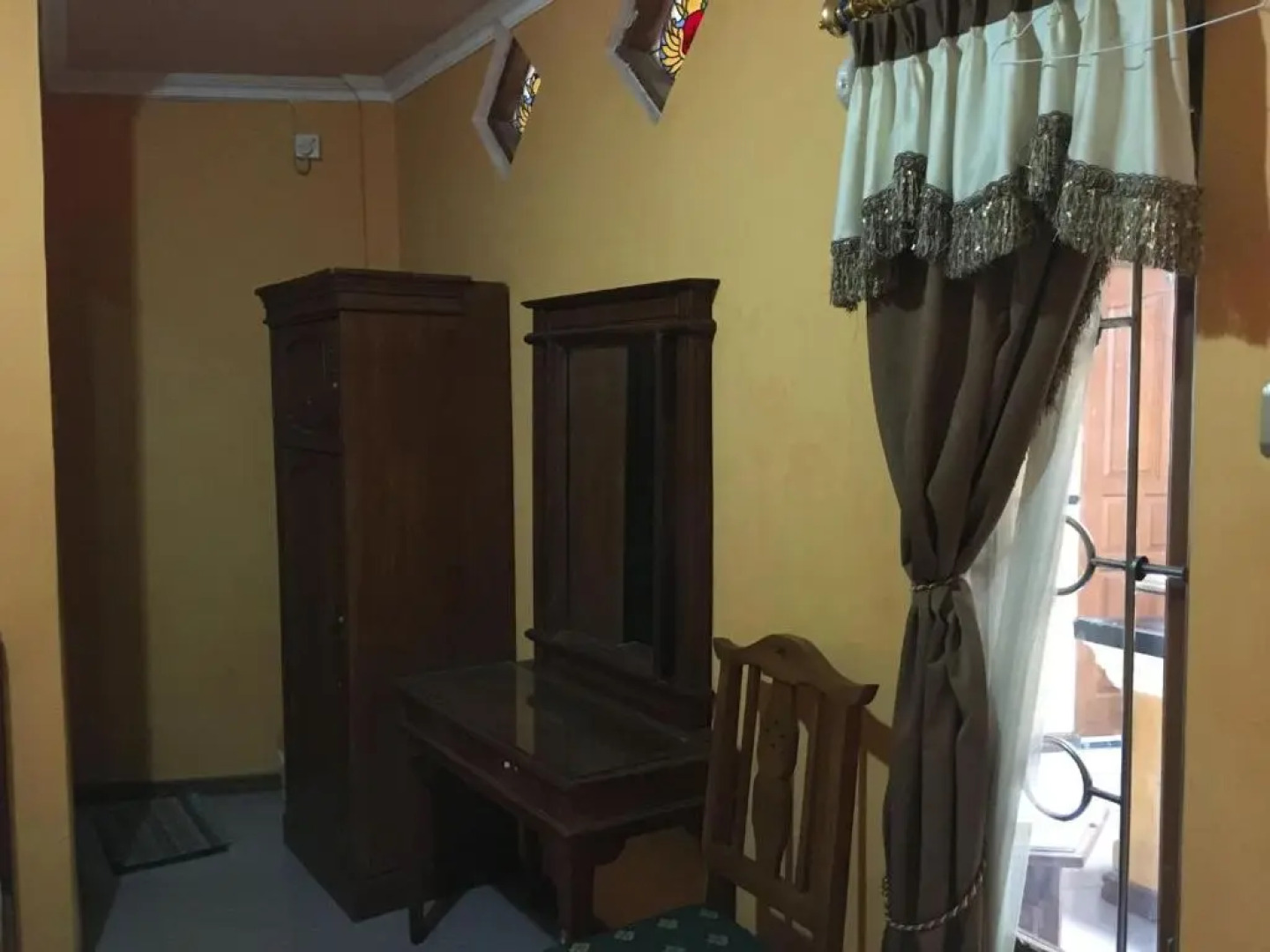 Hotel Alami near Alun-Alun Klaten