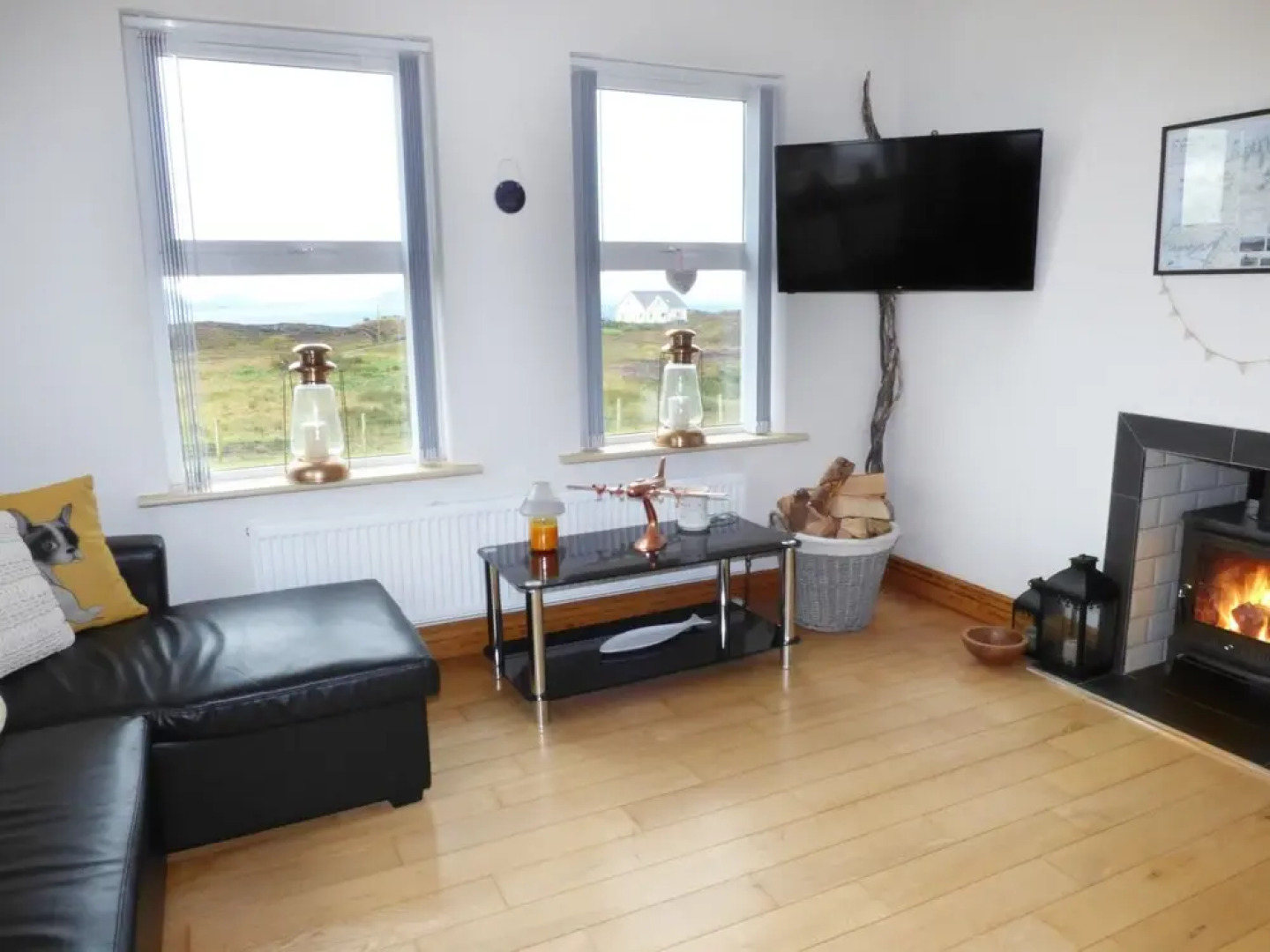 Gelmar's Coastal View