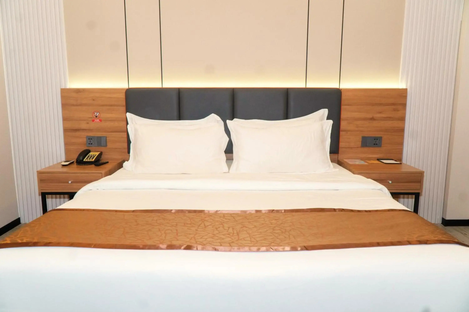 Vienna Hotel (Newly Renovated 2025)