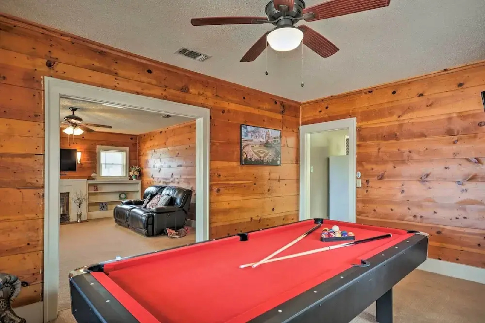 Inviting Lubbock Home > 1 Mi to Downtown