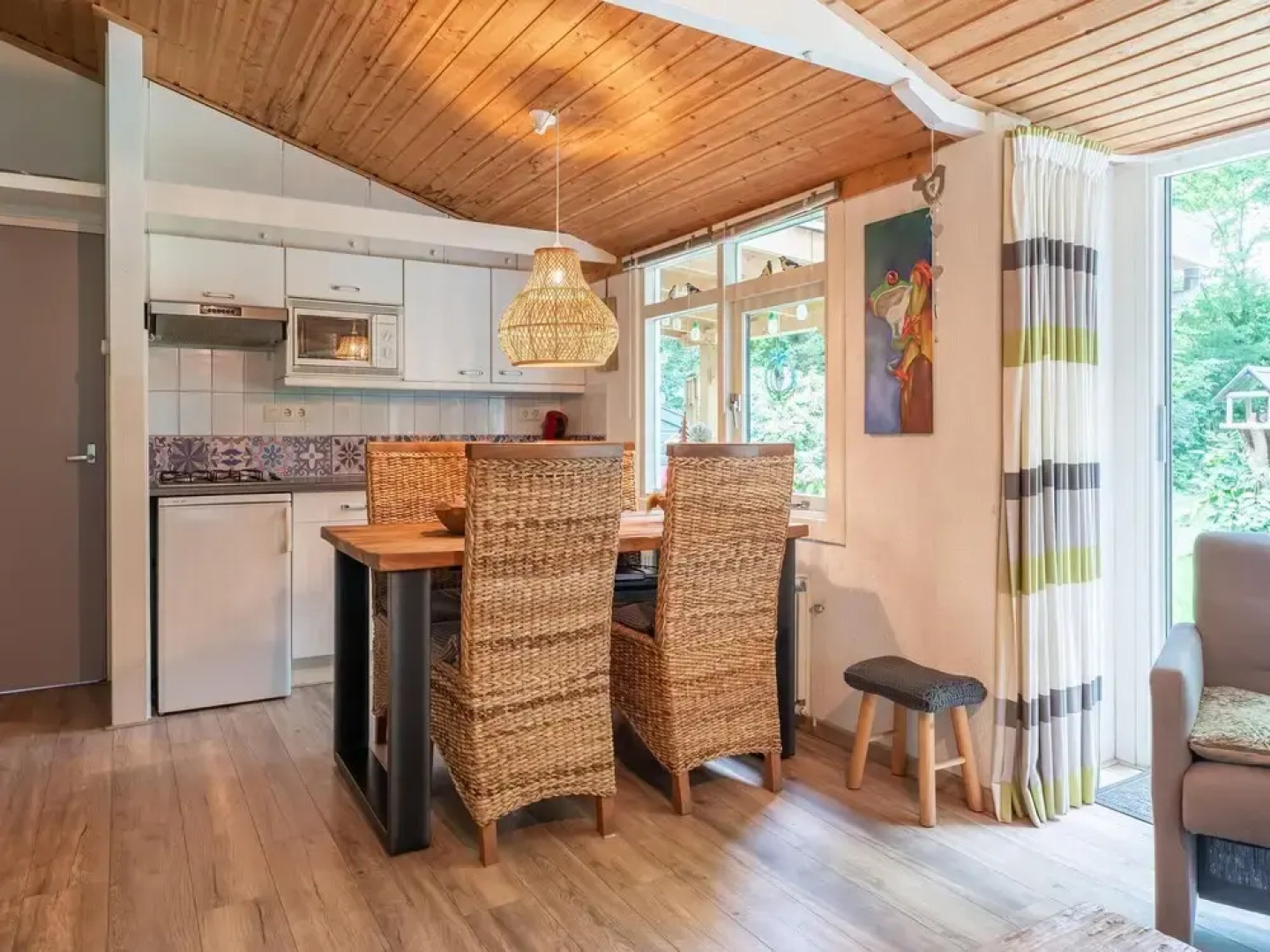 Picturesque Cottage on Park Hunzebergen