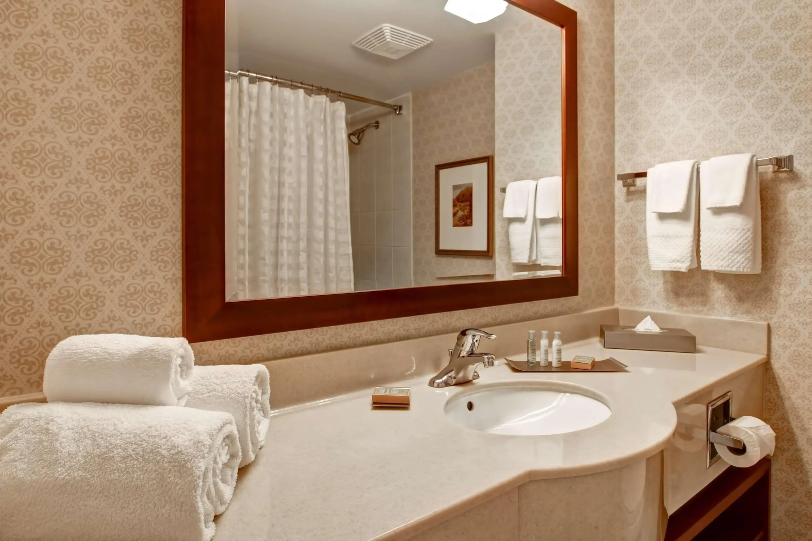 DoubleTree Fallsview Resort & Spa by Hilton Niagara Falls