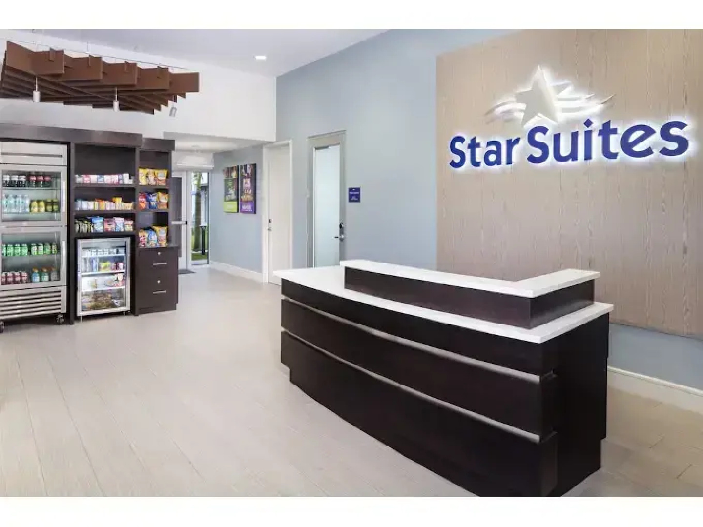 Star Suites By Riverside Theatre