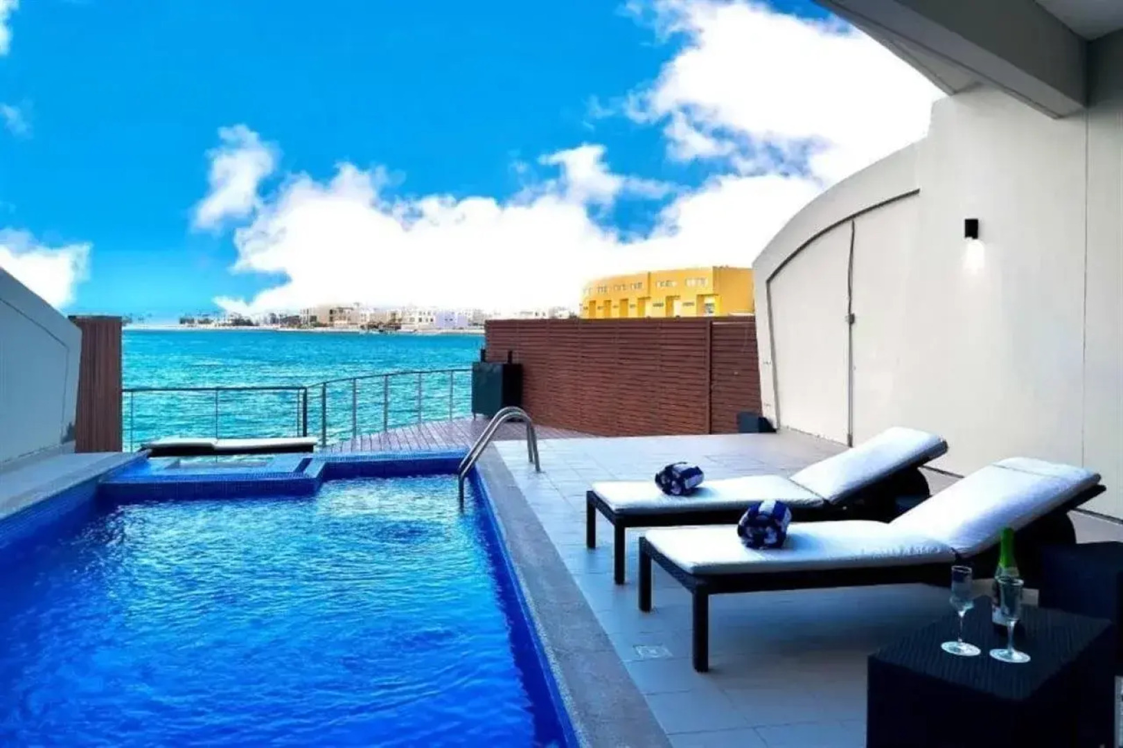 The Dragon Hotel & Resort & Sea Loft Chalets