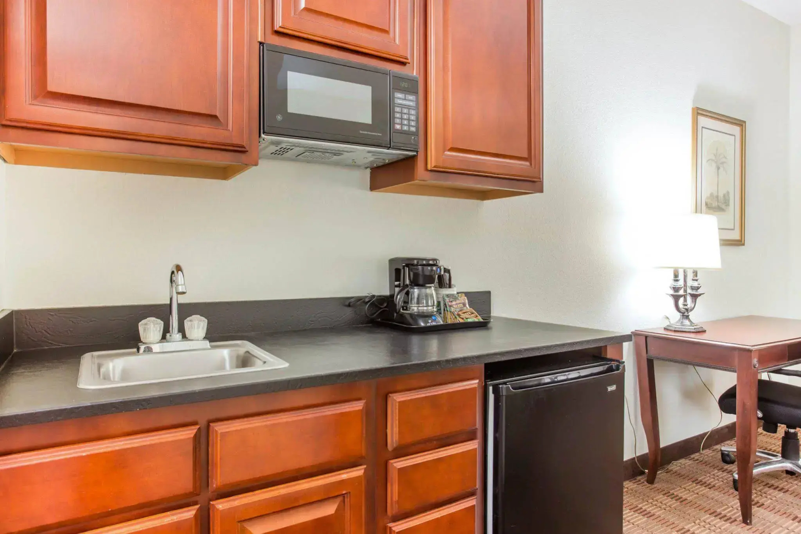 Comfort Inn & Suites Patriots Point