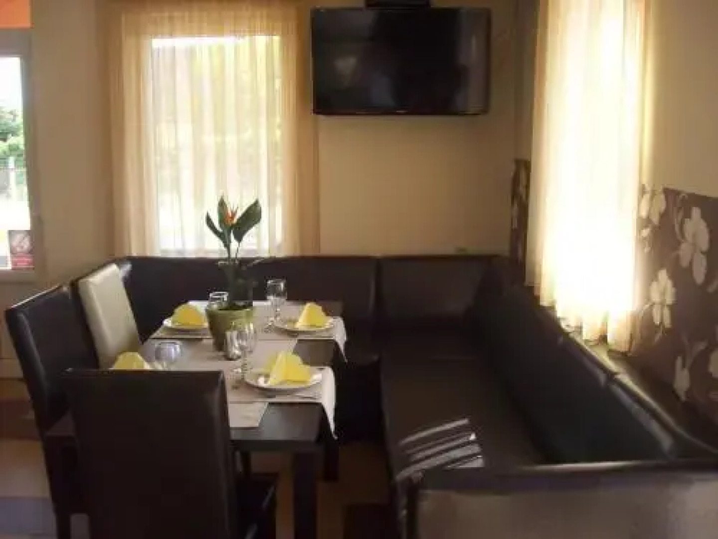 Napfény Vendéglő és Szálláshely