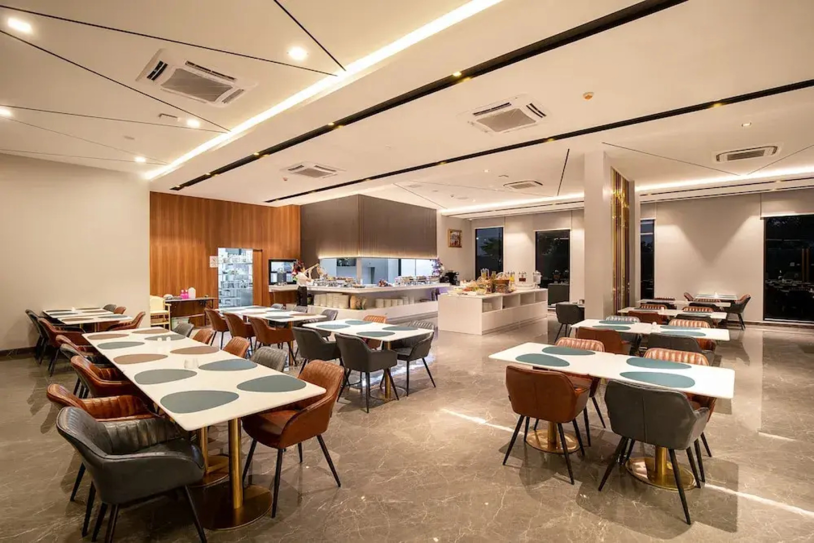 Crystal Srivaree Suvarnabhumi Hotel