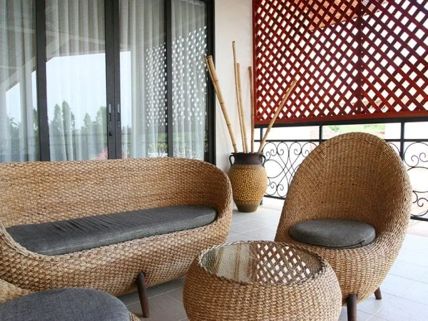 Phoenix Lakeside Pool Villa