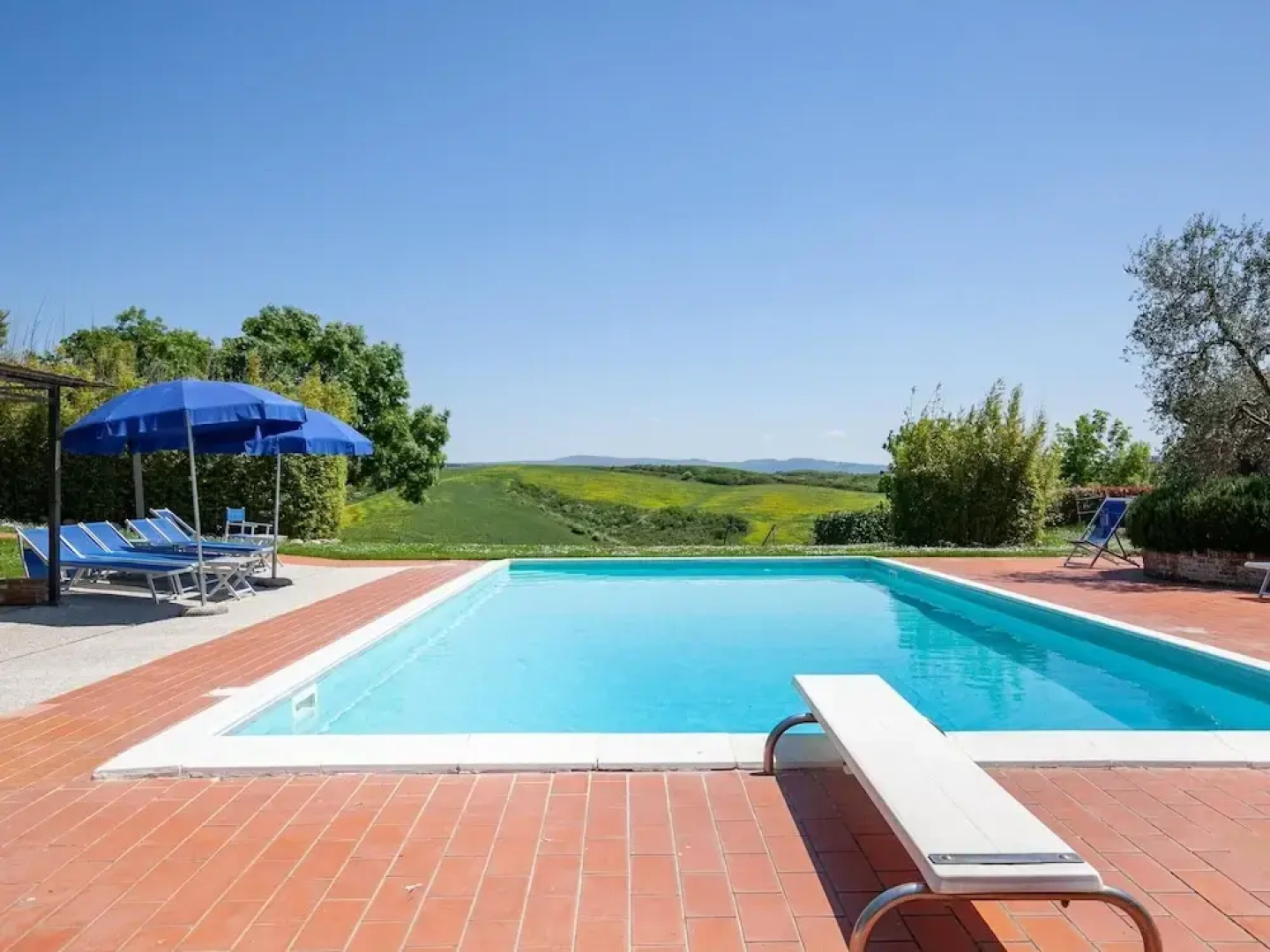 Tuscan Farmhouse in Peccioli with Swimming Pool near Lakes