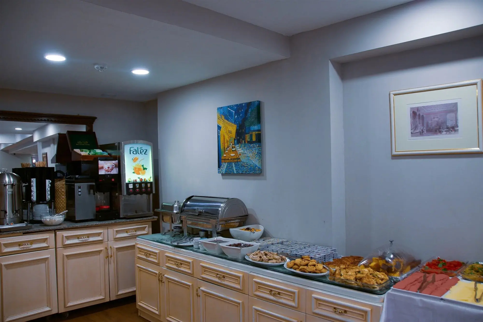 Albatros Premier Hotel 