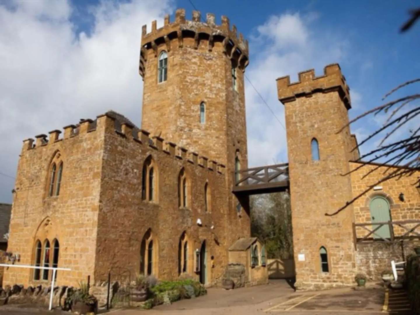 Castle at Edgehill
