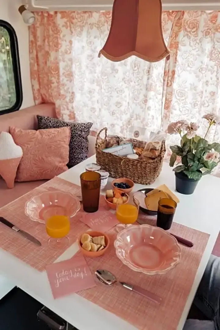 Het Caravannetje B&B - retro glamping