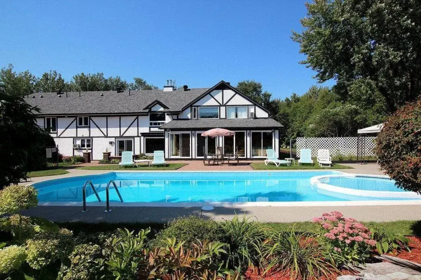 The Bourget Inn & Spa